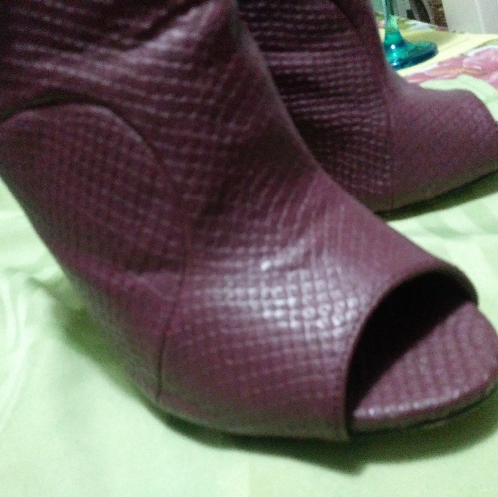 Purple snake skin heels shoes - Picture 3 of 7
